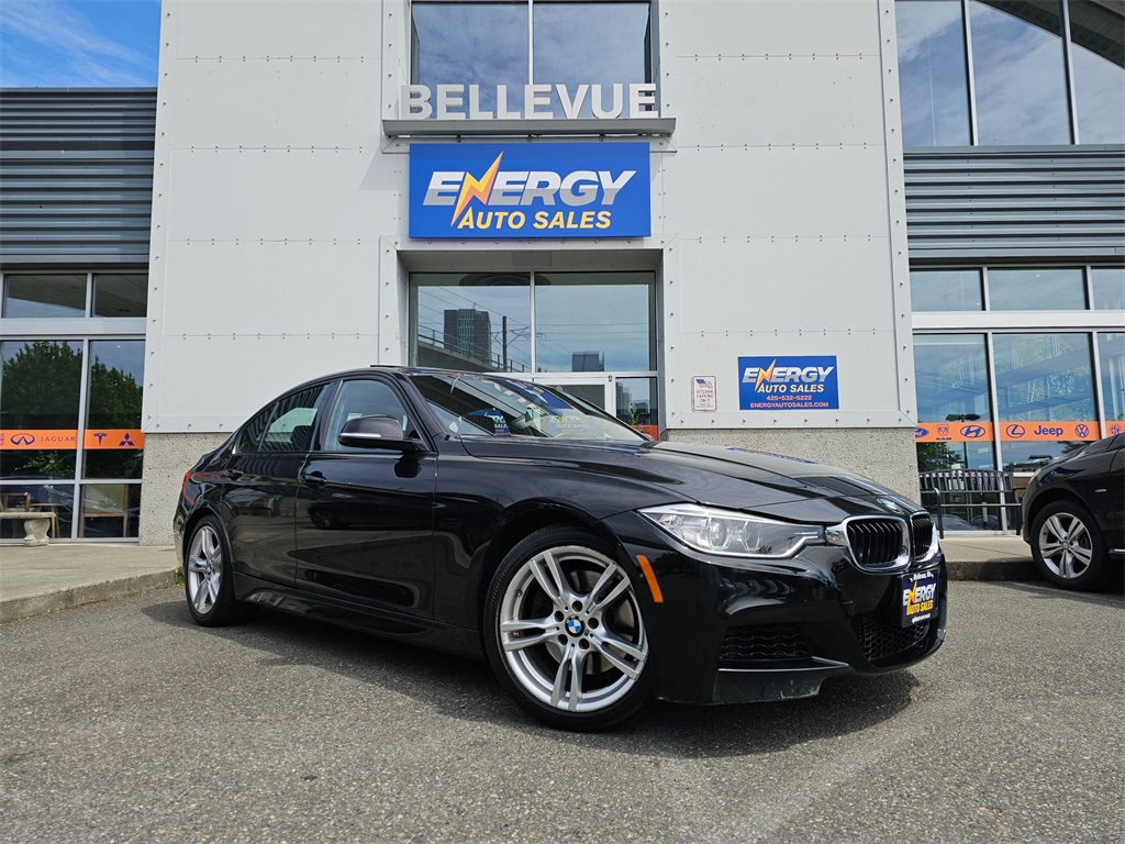 Used 2013 BMW 3 Series 328i with VIN WBA3C1G53DNR45588 for sale in North Bend, WA