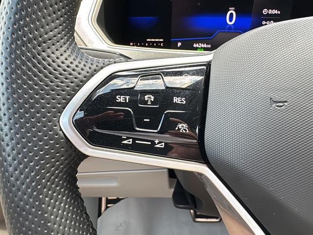 2022 Volkswagen Tiguan SE R-Line Black photo 17