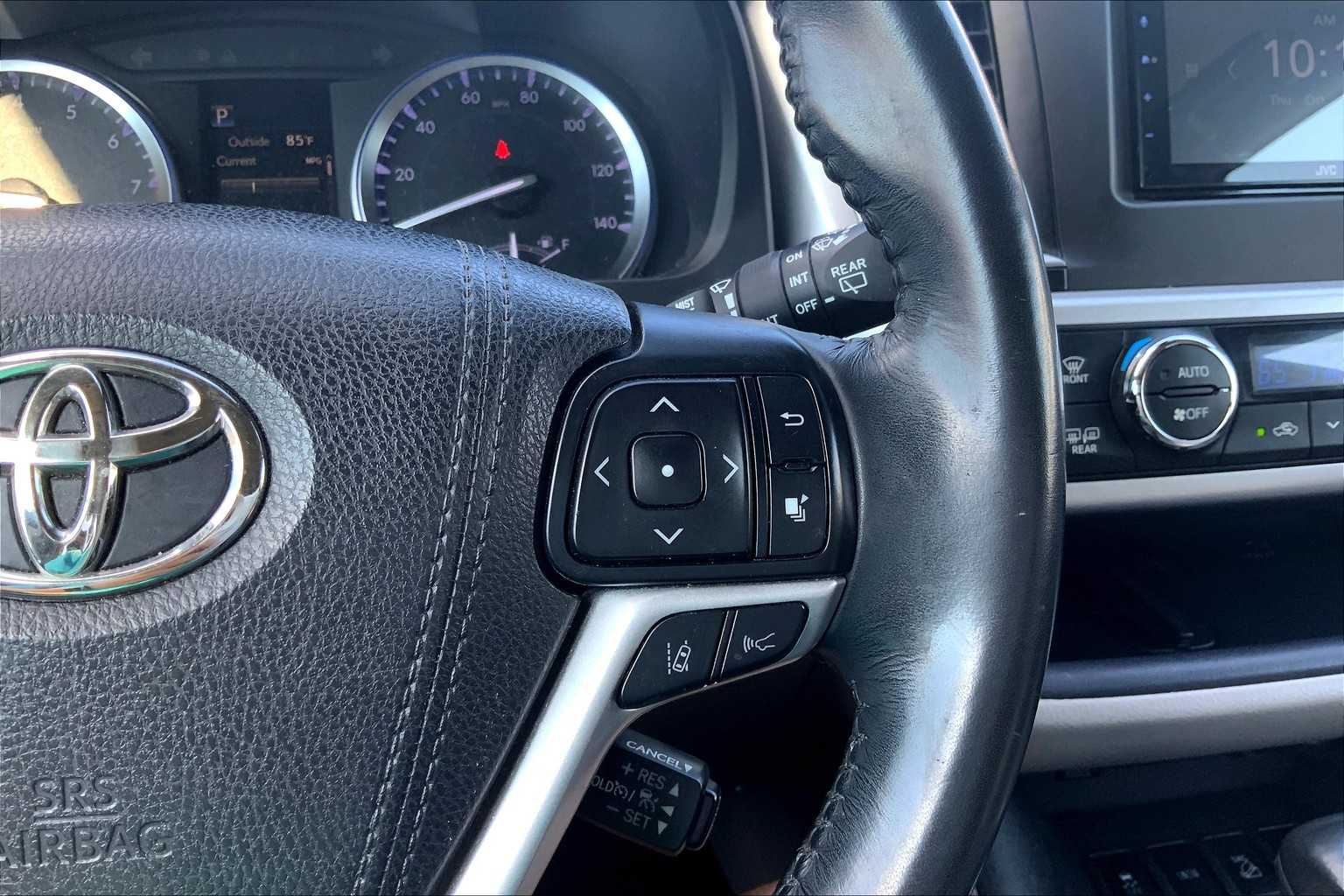2018 Toyota Highlander XLE photo 24