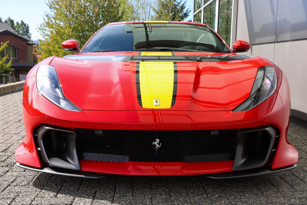 2023 Ferrari 812 Competizione photo 5