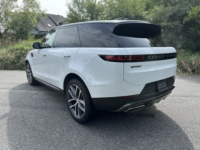 2023 Land Rover Range Rover Sport SE photo 7