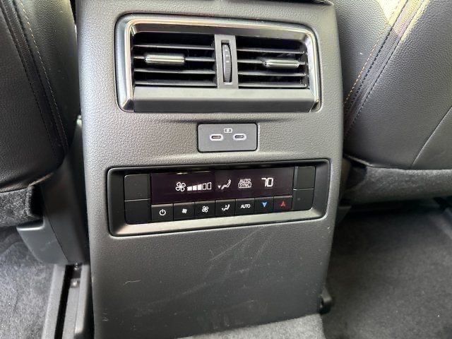 2025 Mazda CX-90 3.3 Turbo Preferred photo 11