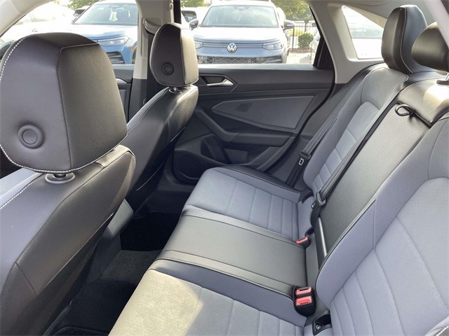 2025 Volkswagen Jetta 1.5T SE photo 10