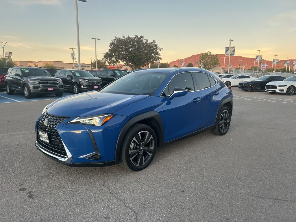 2024 Lexus UX 250h photo 2