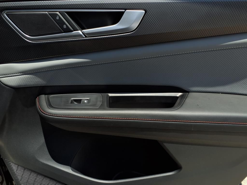 2024 Volkswagen Atlas Peak Edition SE Technology photo 24