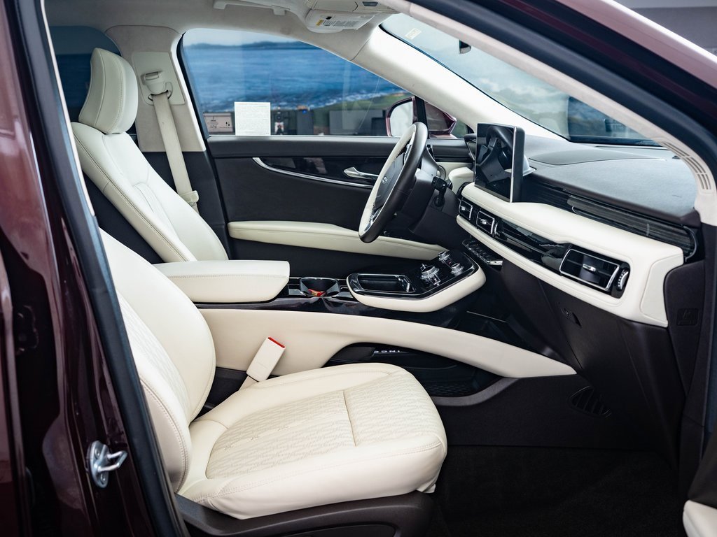 2022 Lincoln Nautilus Black Label photo 39