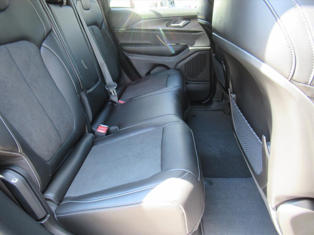 2025 Jeep Grand Cherokee Altitude photo 25