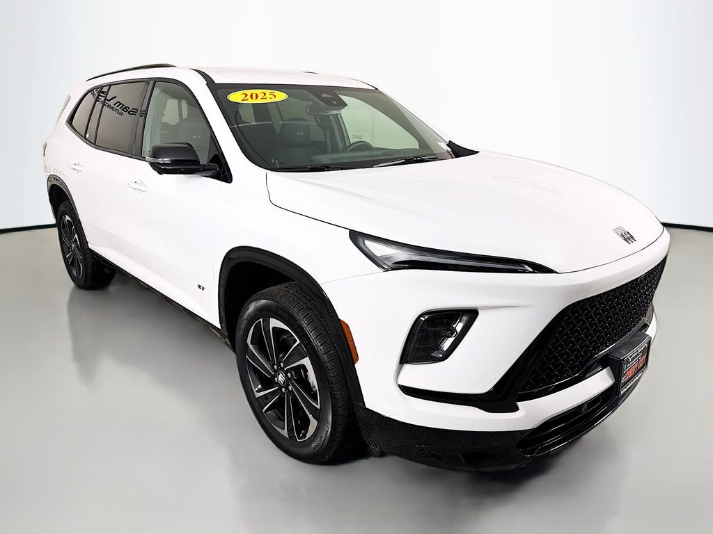 2025 Buick Enclave Sport Touring's photo