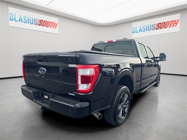 2023 Ford F-150 Lariat photo 2