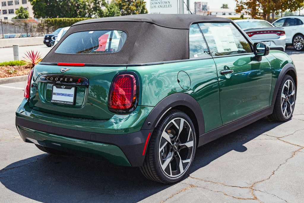 2026 Mini Cooper Convertible Iconic photo 4