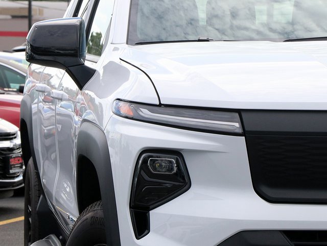 2024 Chevrolet Silverado EV Work Truck photo 4