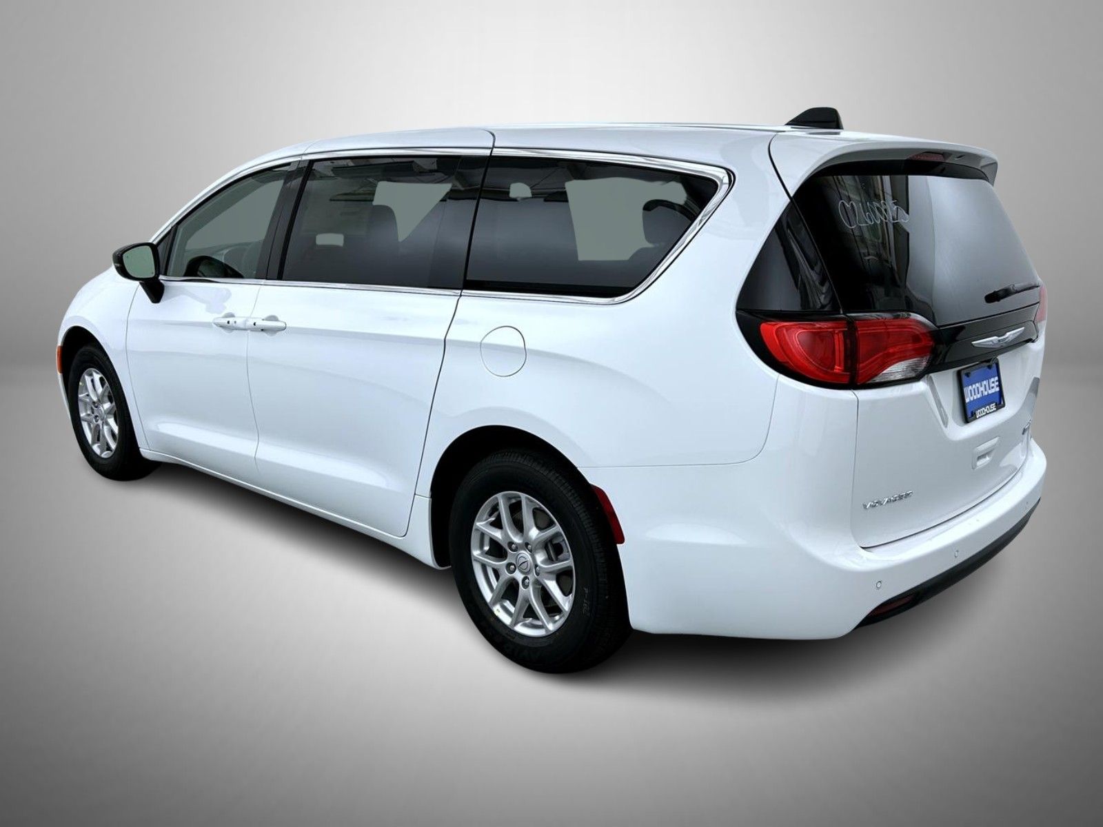 2026 Chrysler Voyager LX photo 7