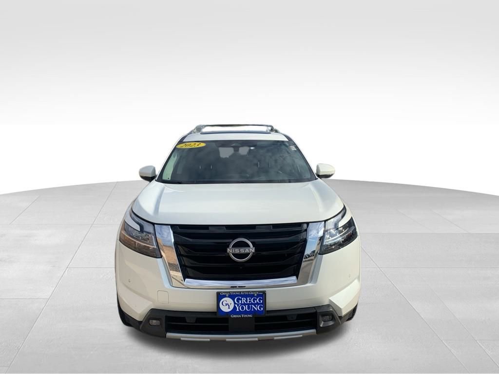 2023 Nissan Pathfinder SL photo 7