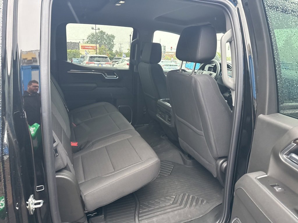 2025 Chevrolet Silverado 1500 LT photo 35