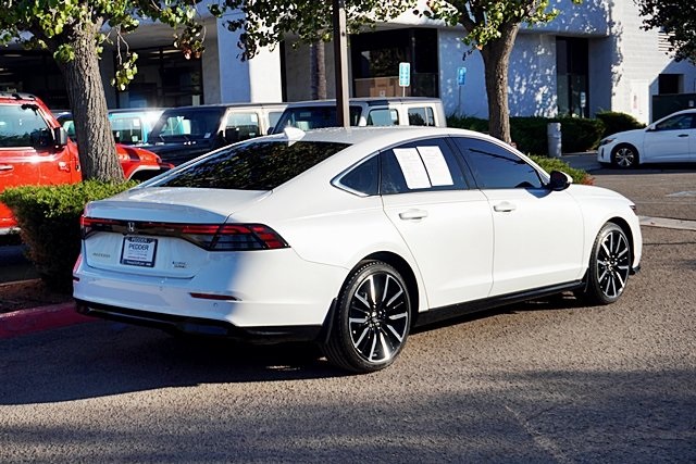 Used 2024 White Honda Touring image 7