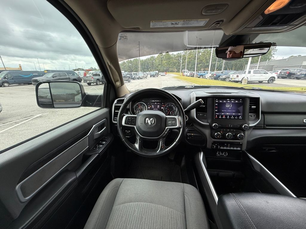 2020 Ram 3500 SLT photo 13