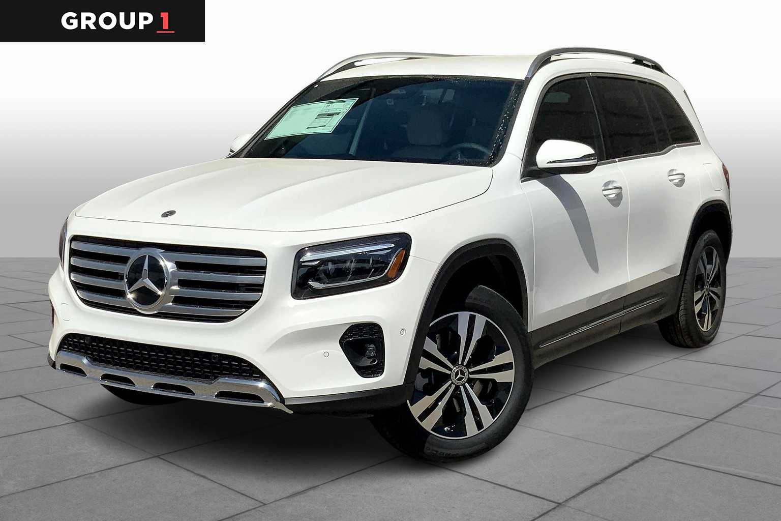 2025 Mercedes-Benz GLB Base's photo