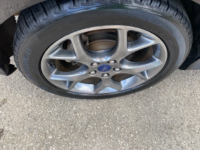 2014 Ford Focus SE photo 29