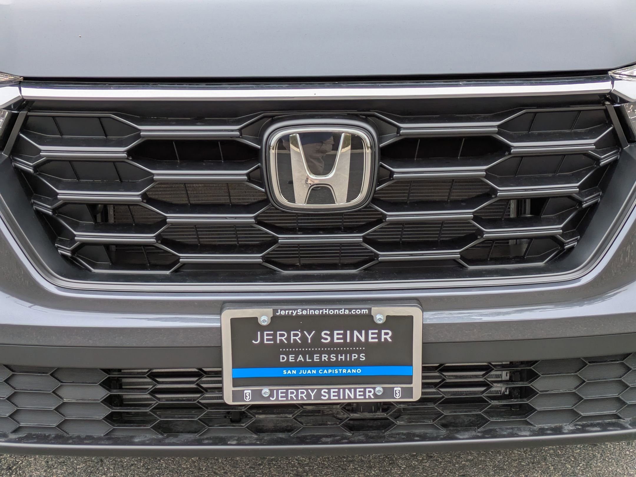 2025 Honda CR-V LX photo 6
