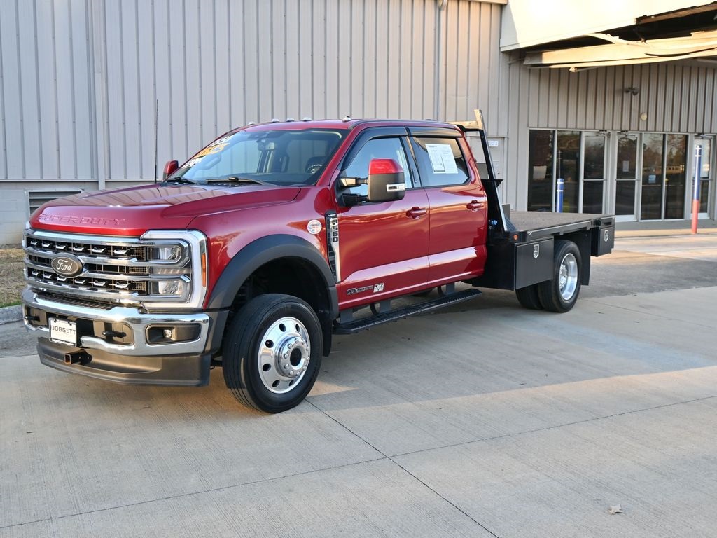2023 Ford F-550 Super Duty Chassis Cab Lariat