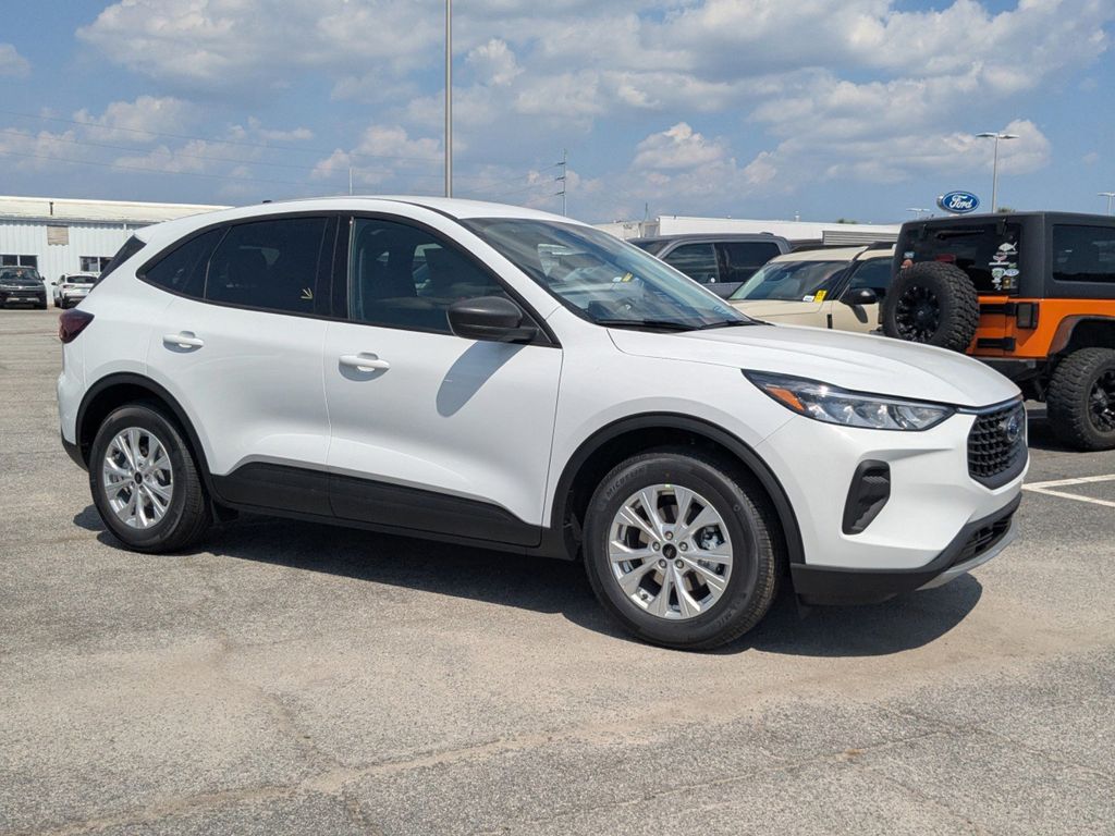 2025 Ford Escape Active photo 2