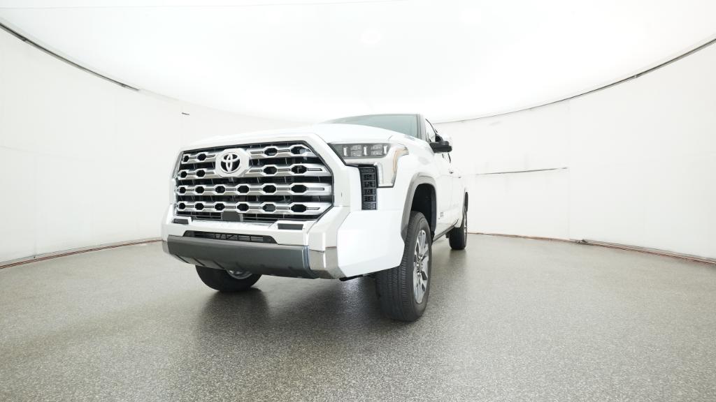 2025 Toyota Tundra 1794 Edition CrewMax photo 4