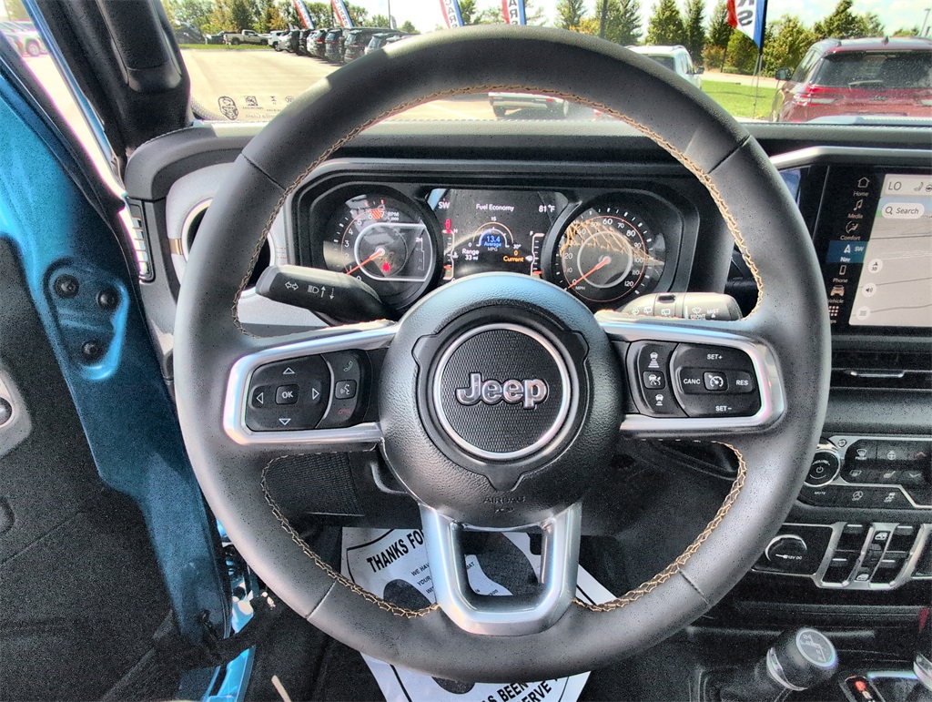 2024 Jeep Wrangler Sahara photo 12