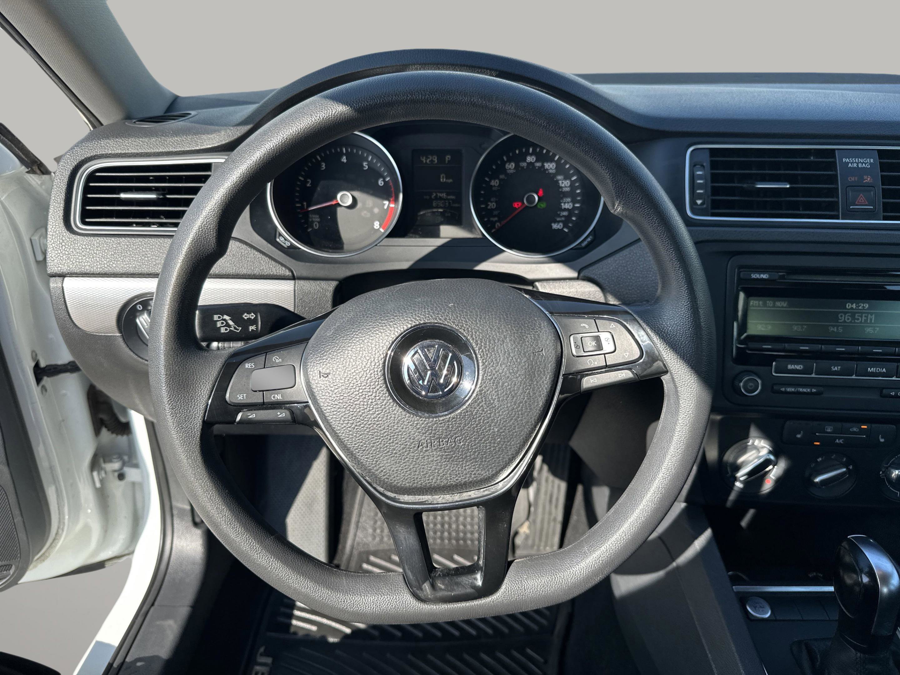 2015 Volkswagen Jetta 1.8T SE photo 13