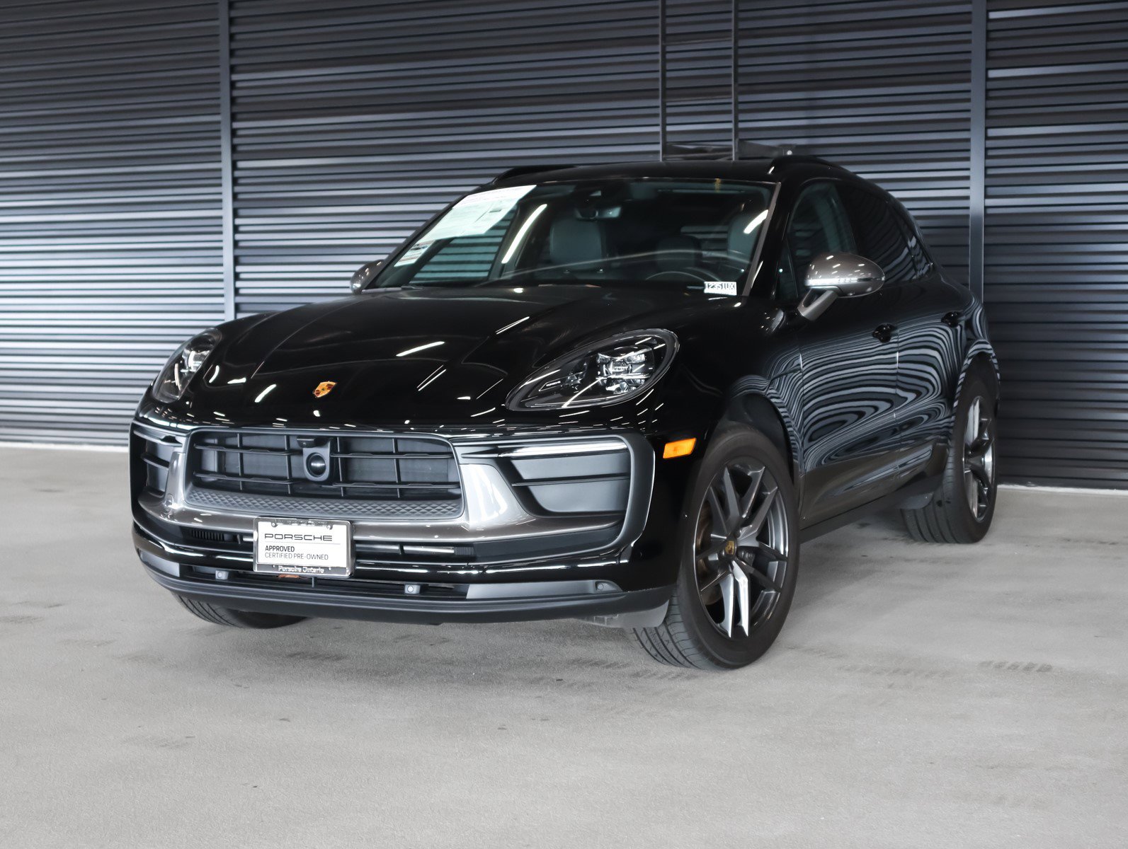 2024 Porsche Macan T
