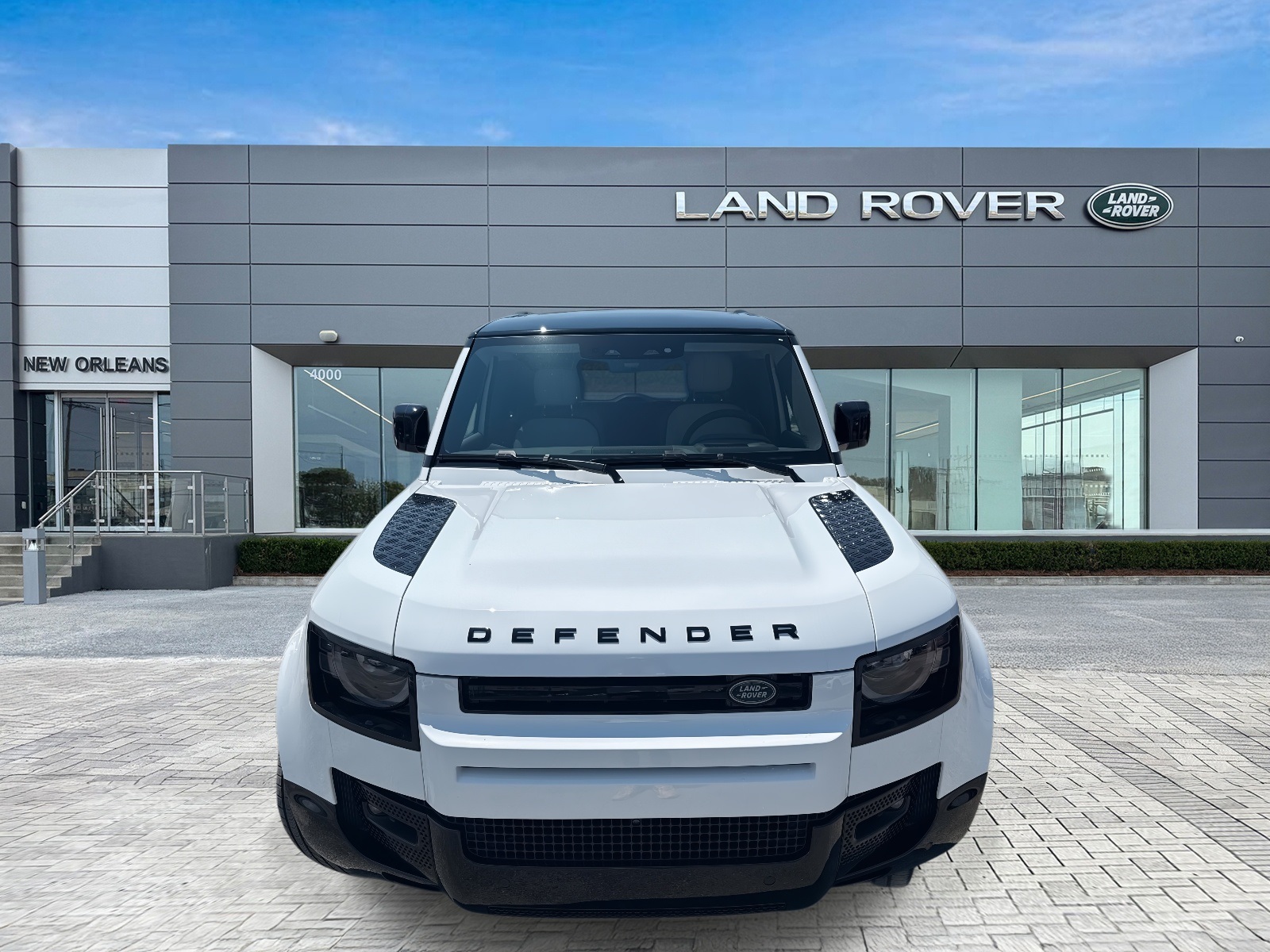 2025 Land Rover Defender 130 V8 photo 3