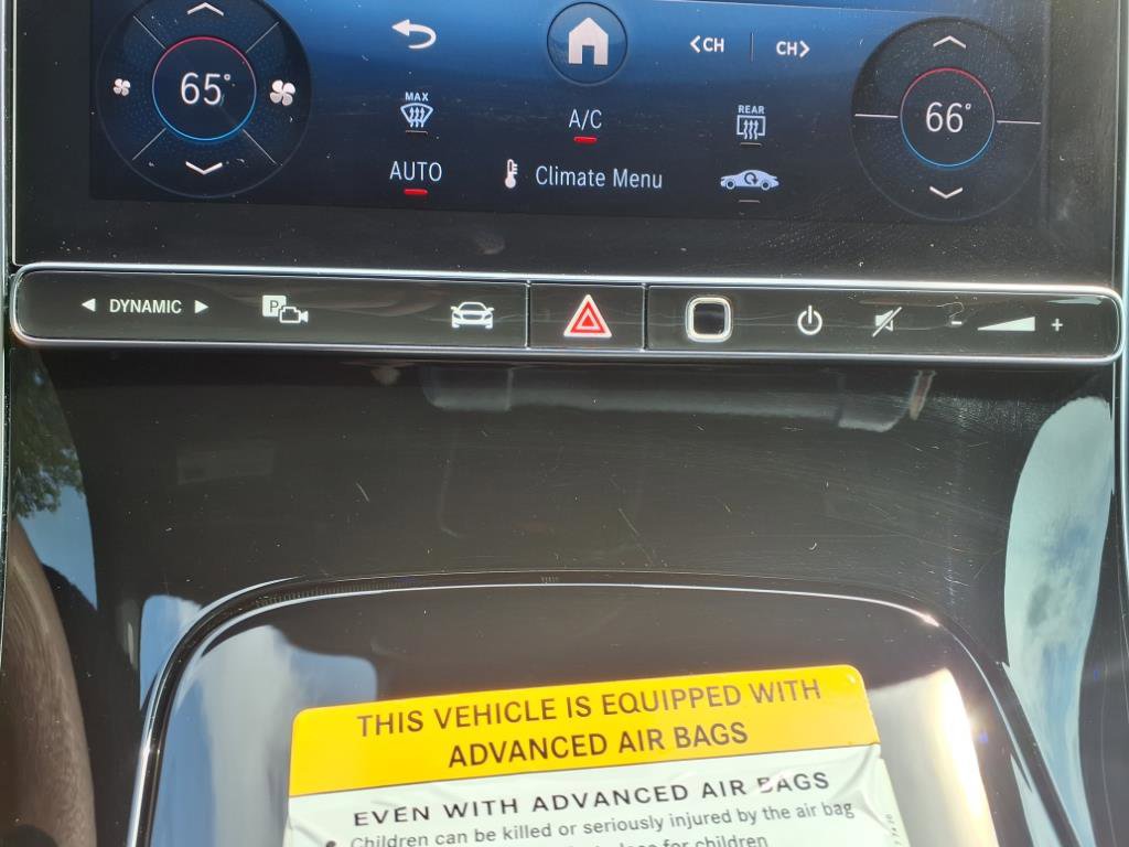 2025 Mercedes Benz C 300 photo 20