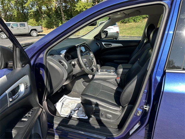 2020 Nissan Pathfinder SL photo 37