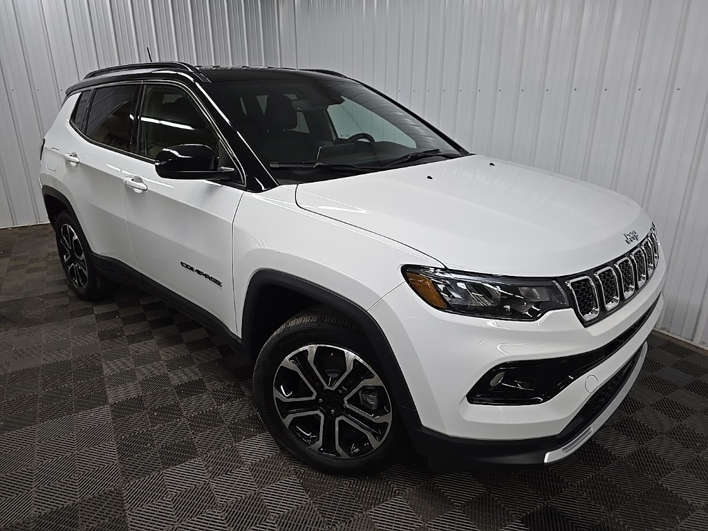 2023 Jeep Compass Limited photo 7