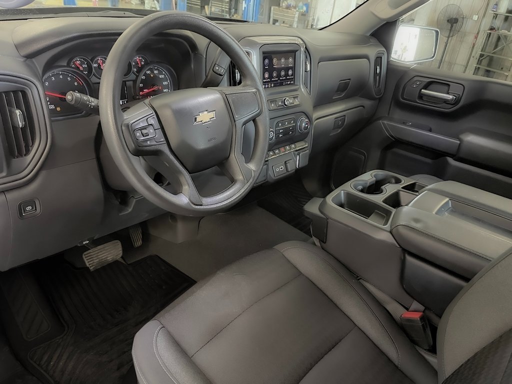 2022 Chevrolet Silverado 1500 Custom photo 8
