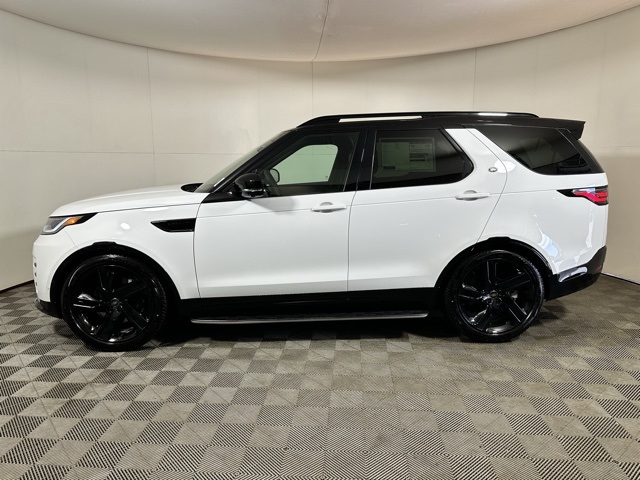 2025 Land Rover Discovery SE photo 8