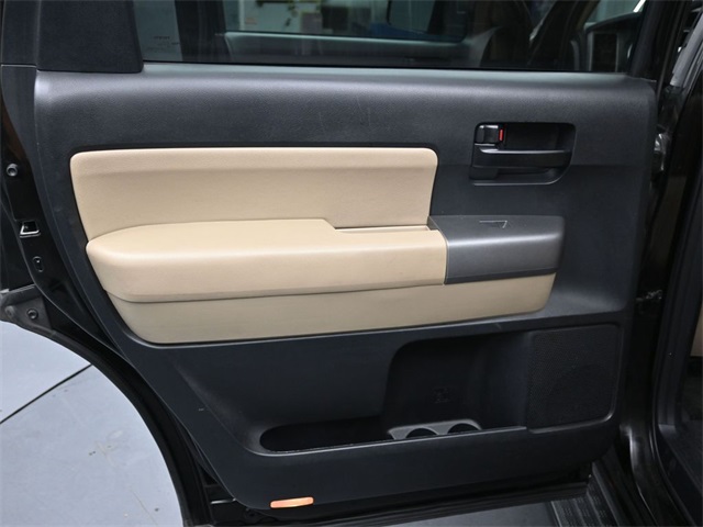 2012 Toyota Sequoia SR5 photo 20