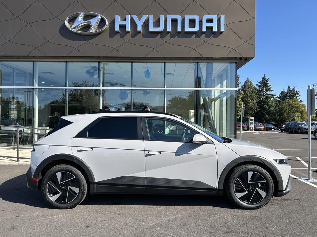 2025 Hyundai Ioniq 5 SEL photo 5