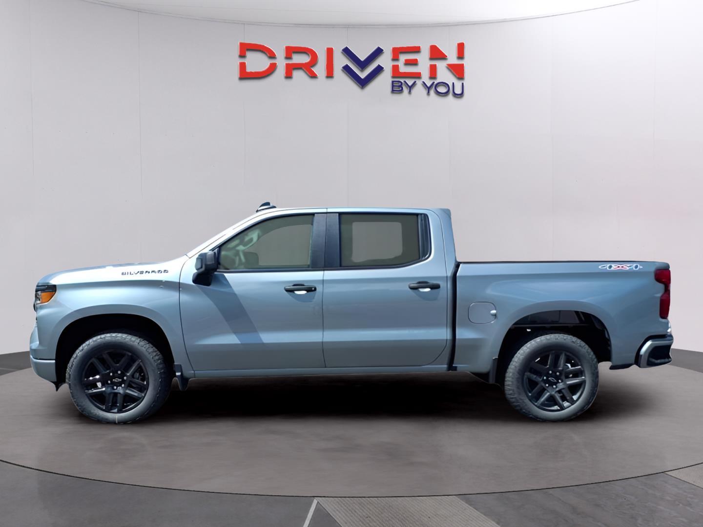 2026 Chevrolet Silverado 1500 Custom photo 2