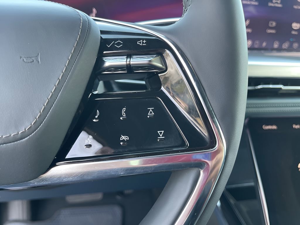 2025 Cadillac Escalade IQ Sport photo 27