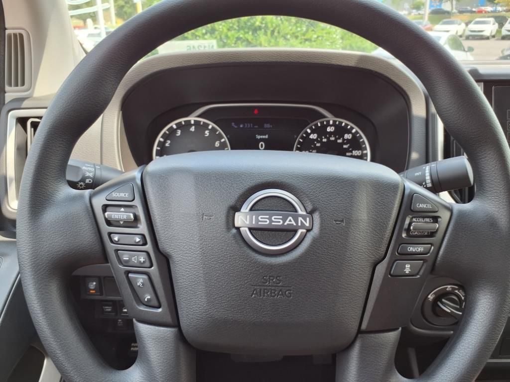 2025 Nissan Frontier Crew Cab SV photo 16