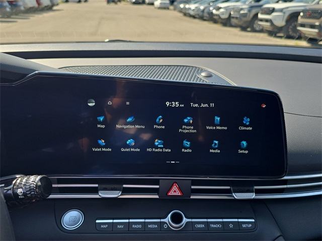 2024 Hyundai Elantra SEL photo 15