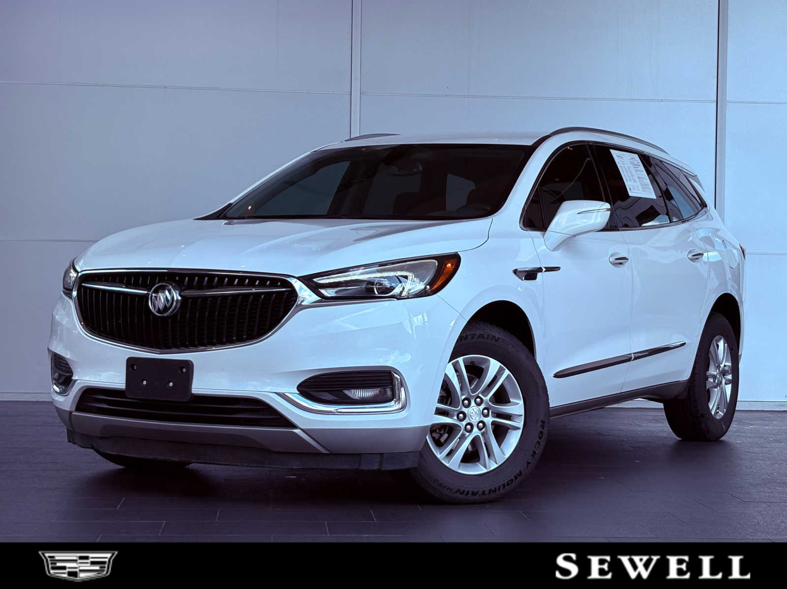 2021 Buick Enclave Preferred's photo