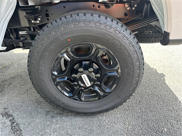 2025 Ford F-350 photo 14