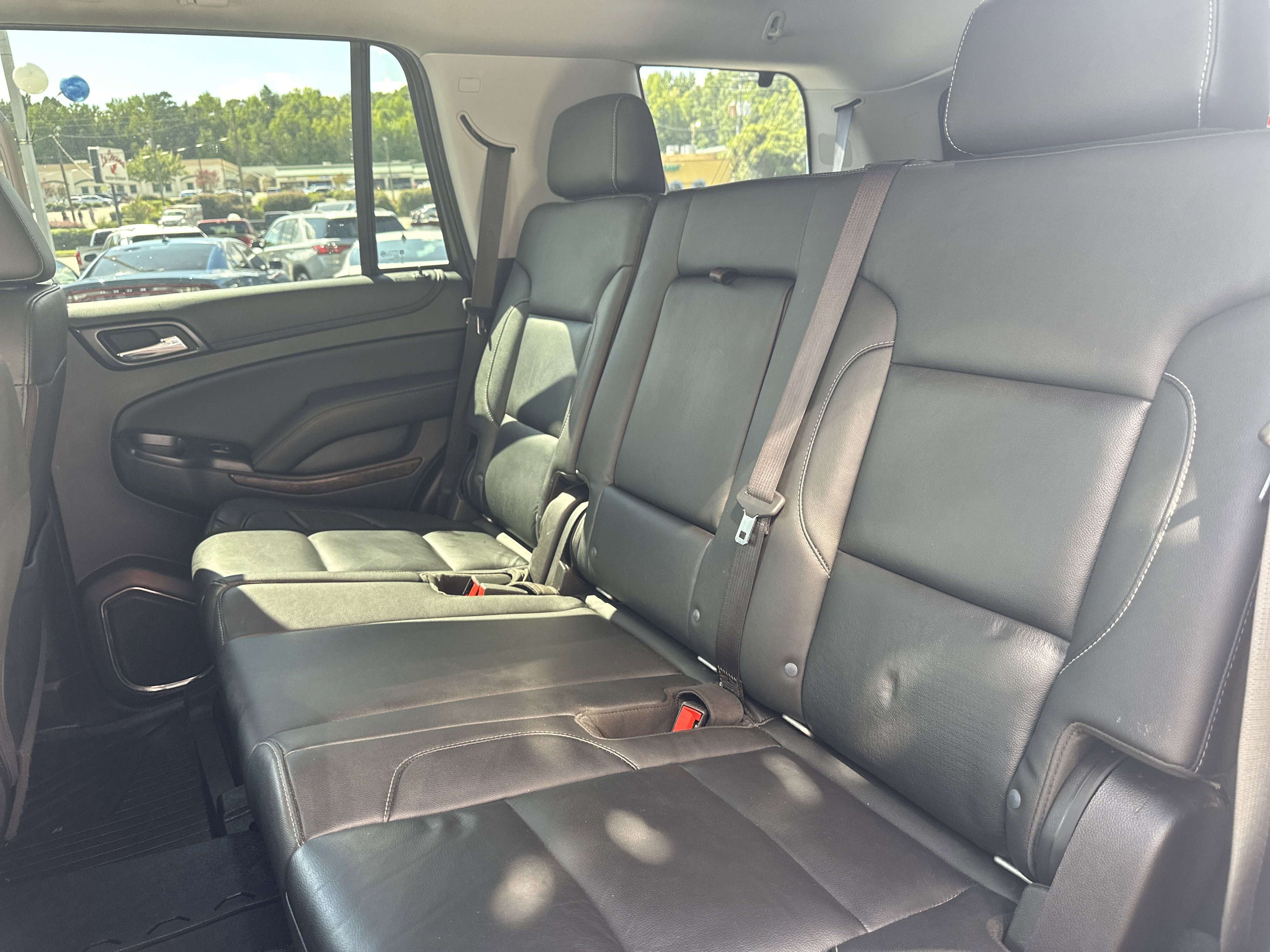 2020 Chevrolet Tahoe LT photo 4