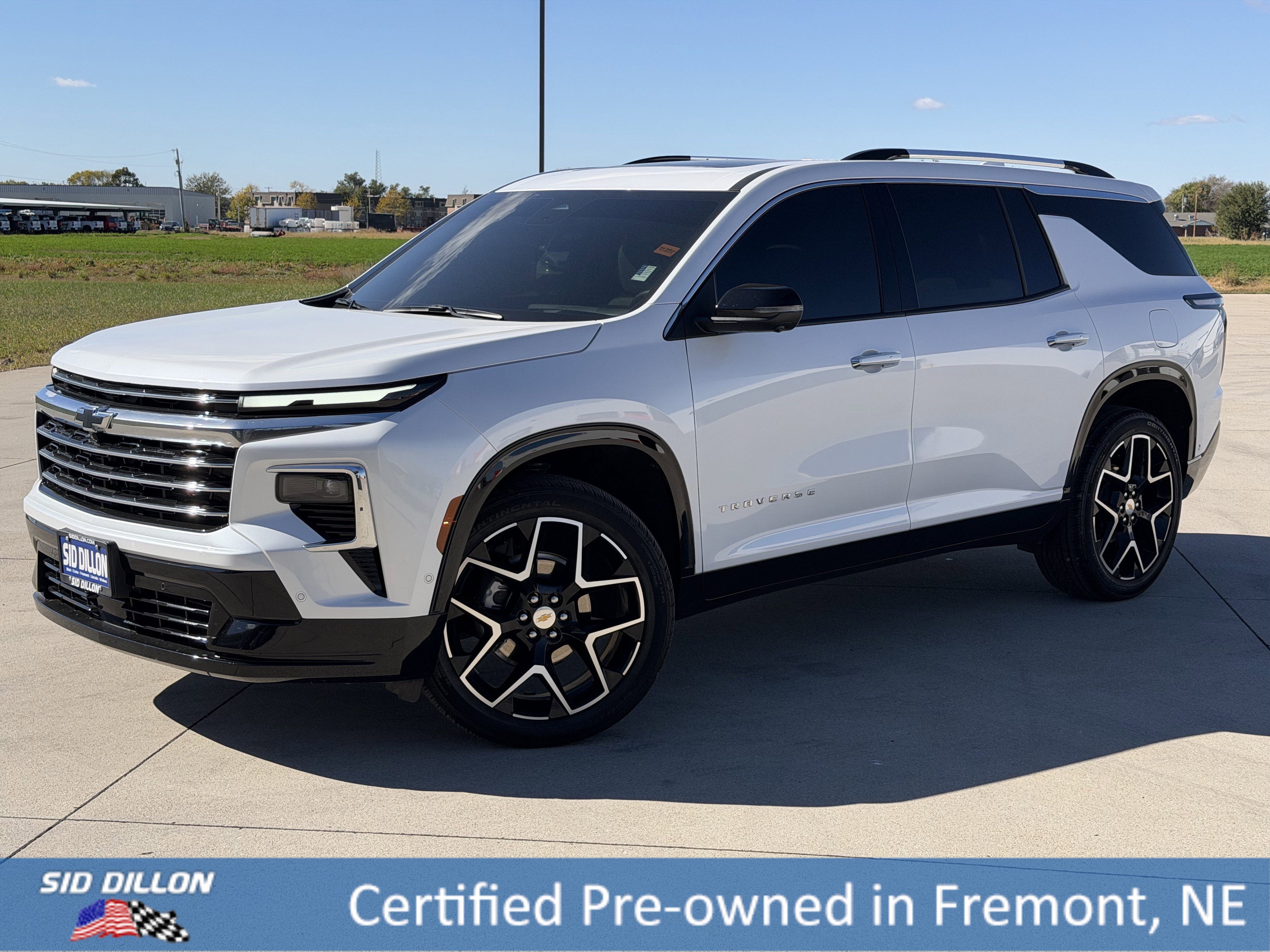 2025 Chevrolet Traverse High Country's photo