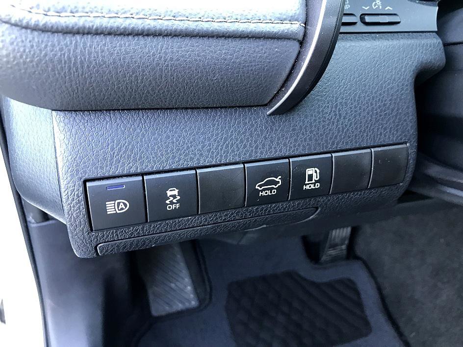 2024 Toyota Camry Hybrid SE photo 14