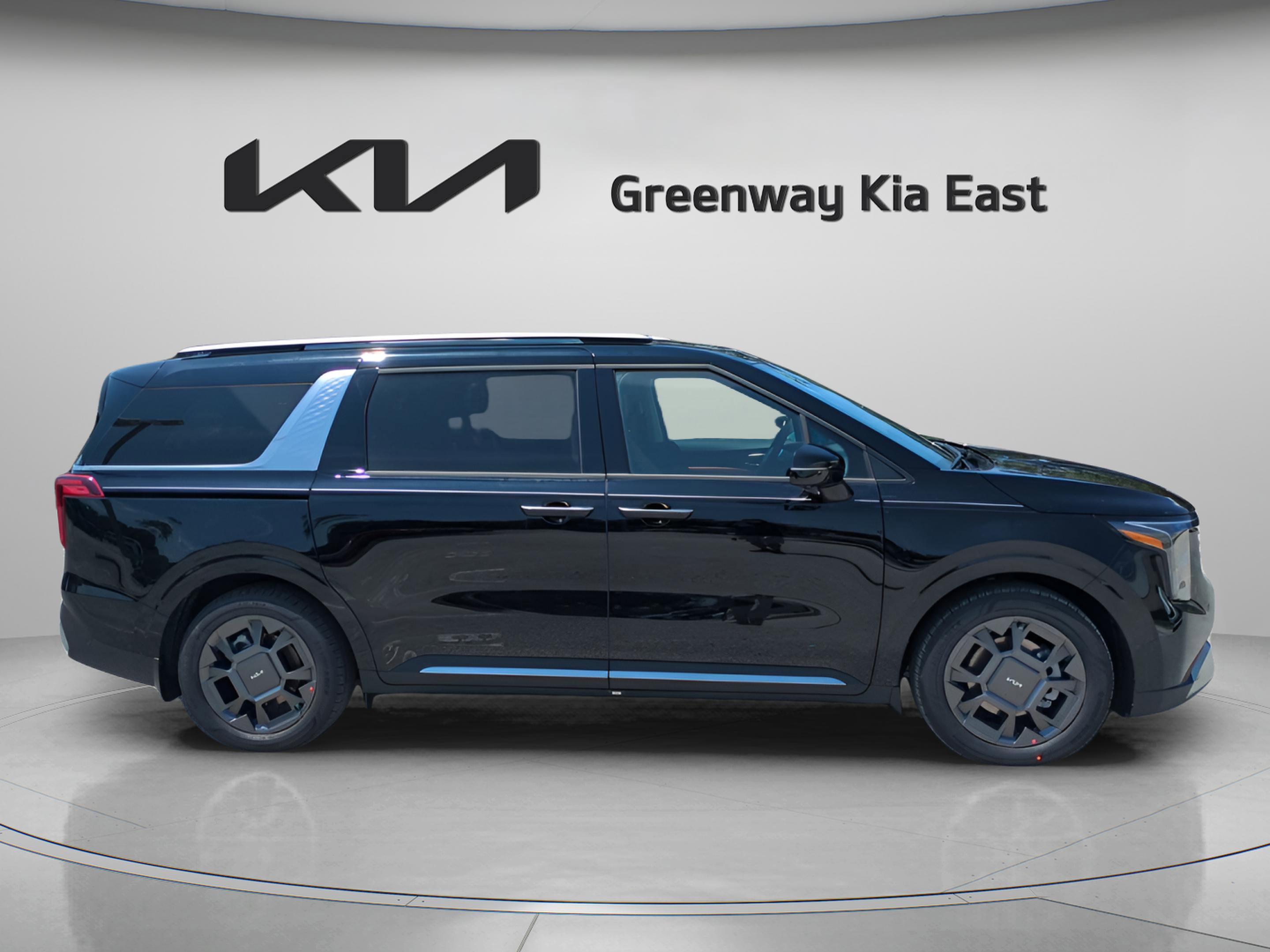 2026 Kia Carnival SX photo 8