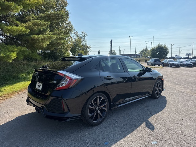 2018 Honda Civic Hatchback Sport Touring photo 28