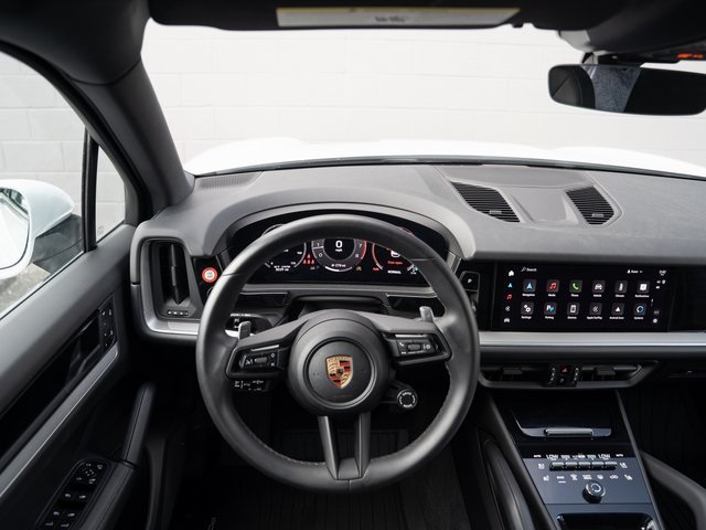 2024 Porsche Cayenne Base photo 22