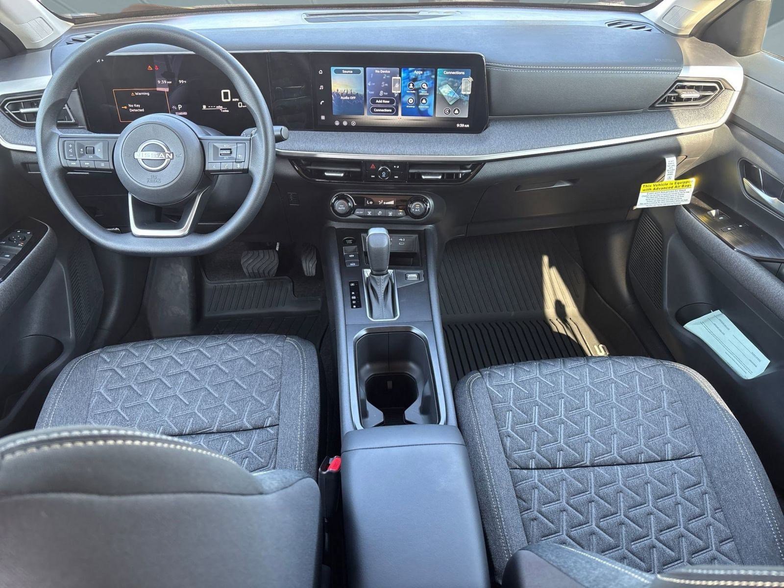 2026 Nissan Kicks SV photo 15